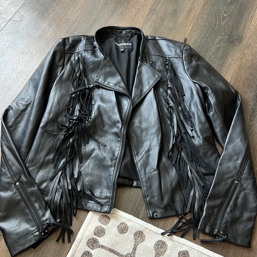 Express fringe leather jacket